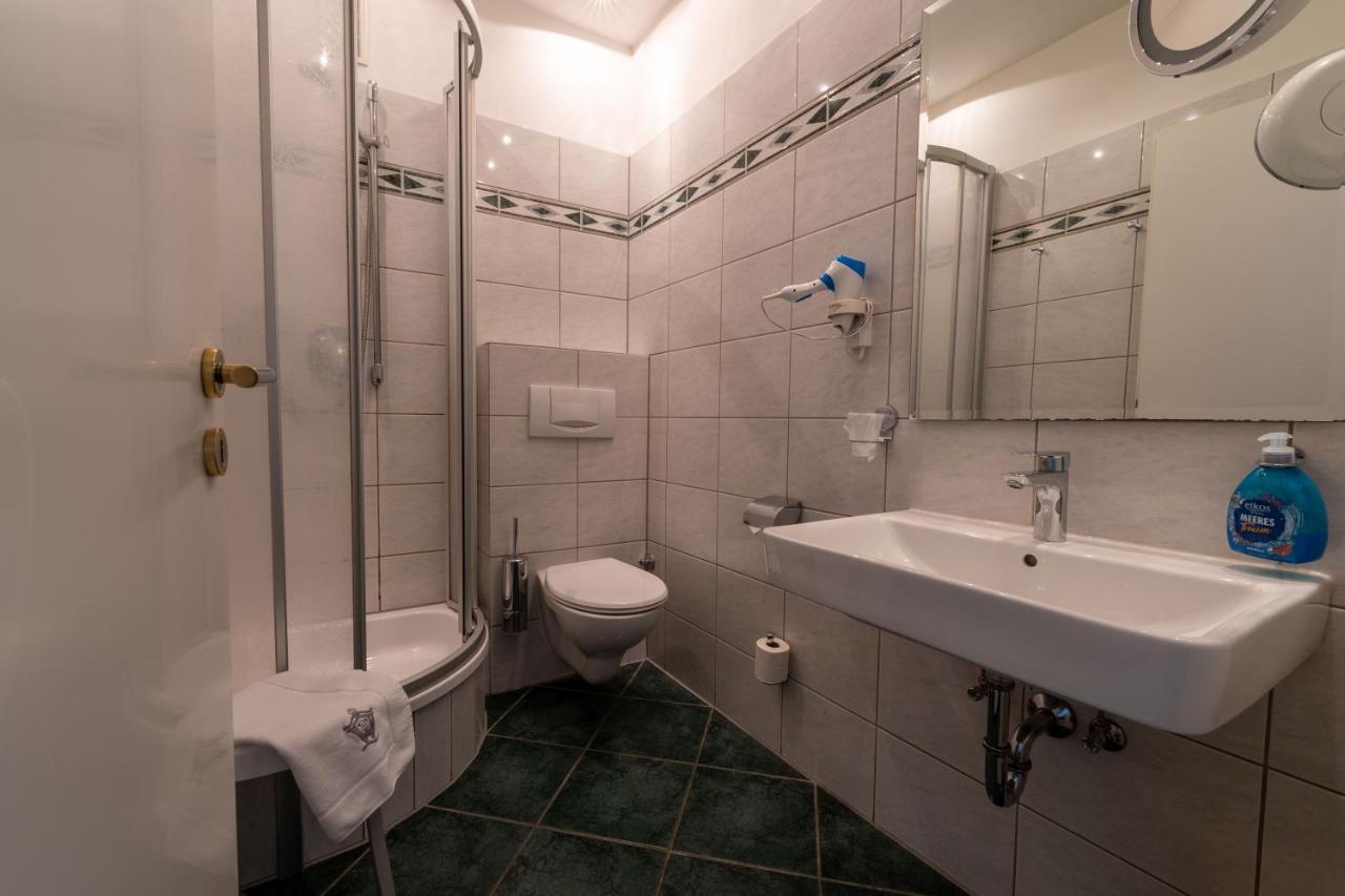 Schloß Holte-Stukenbrock Hotel & Restaurant Westhoff מראה חיצוני תמונה